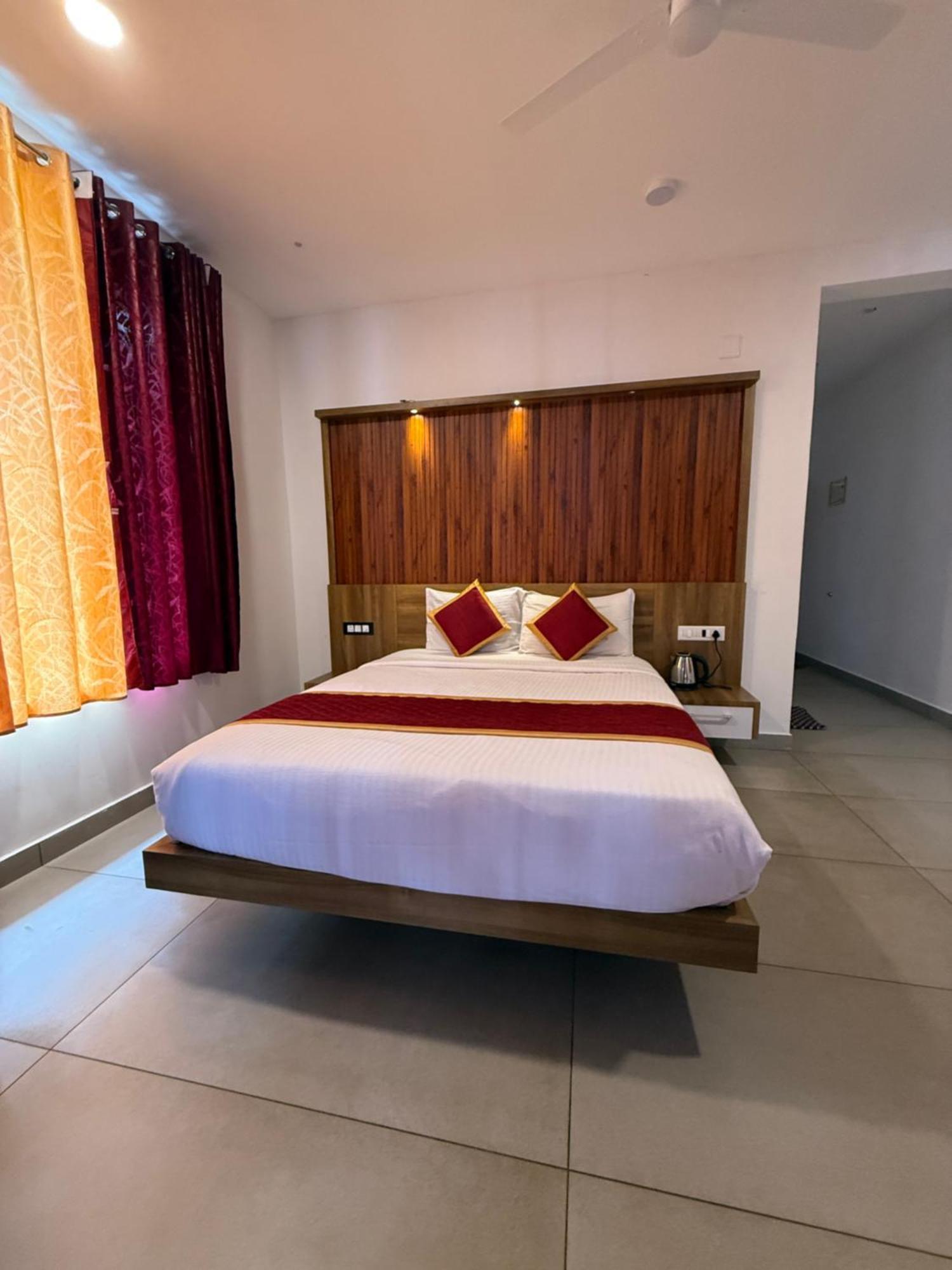 Honey Rock Hotel Kanthalloor Ngoại thất bức ảnh