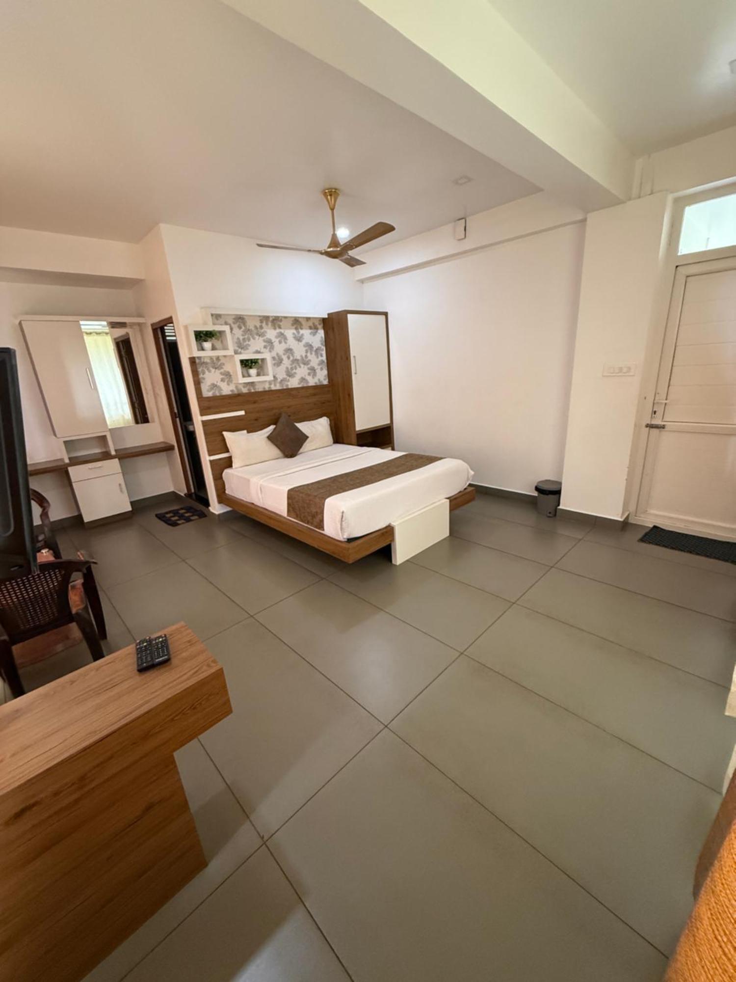 Honey Rock Hotel Kanthalloor Ngoại thất bức ảnh
