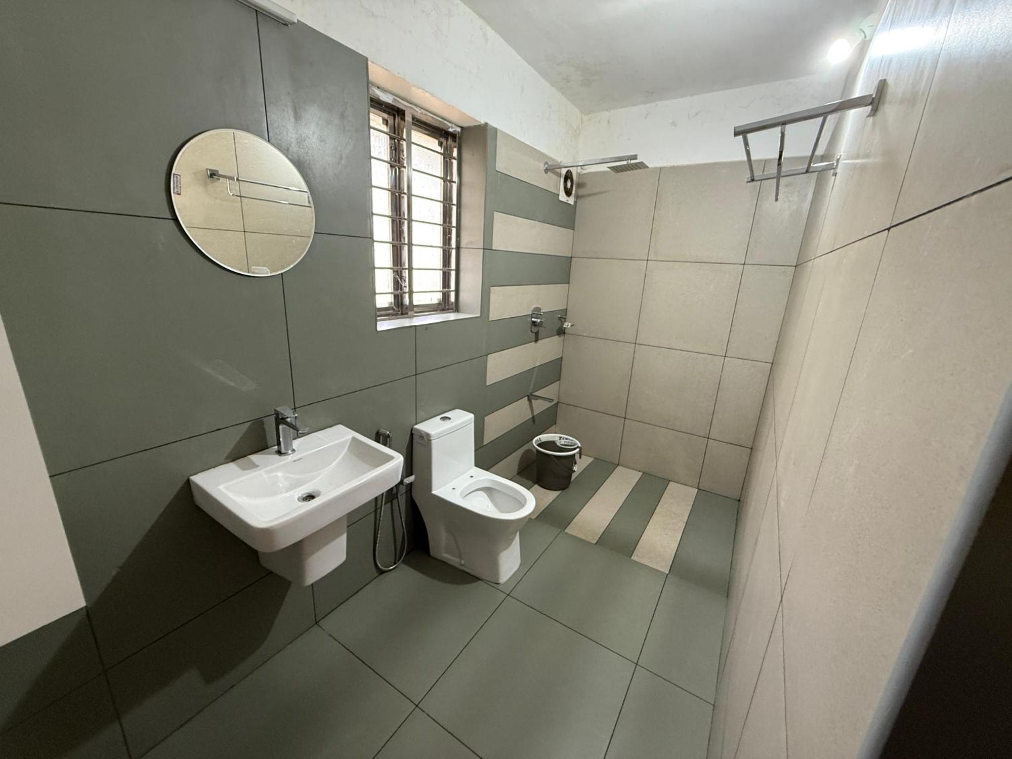Honey Rock Hotel Kanthalloor Ngoại thất bức ảnh