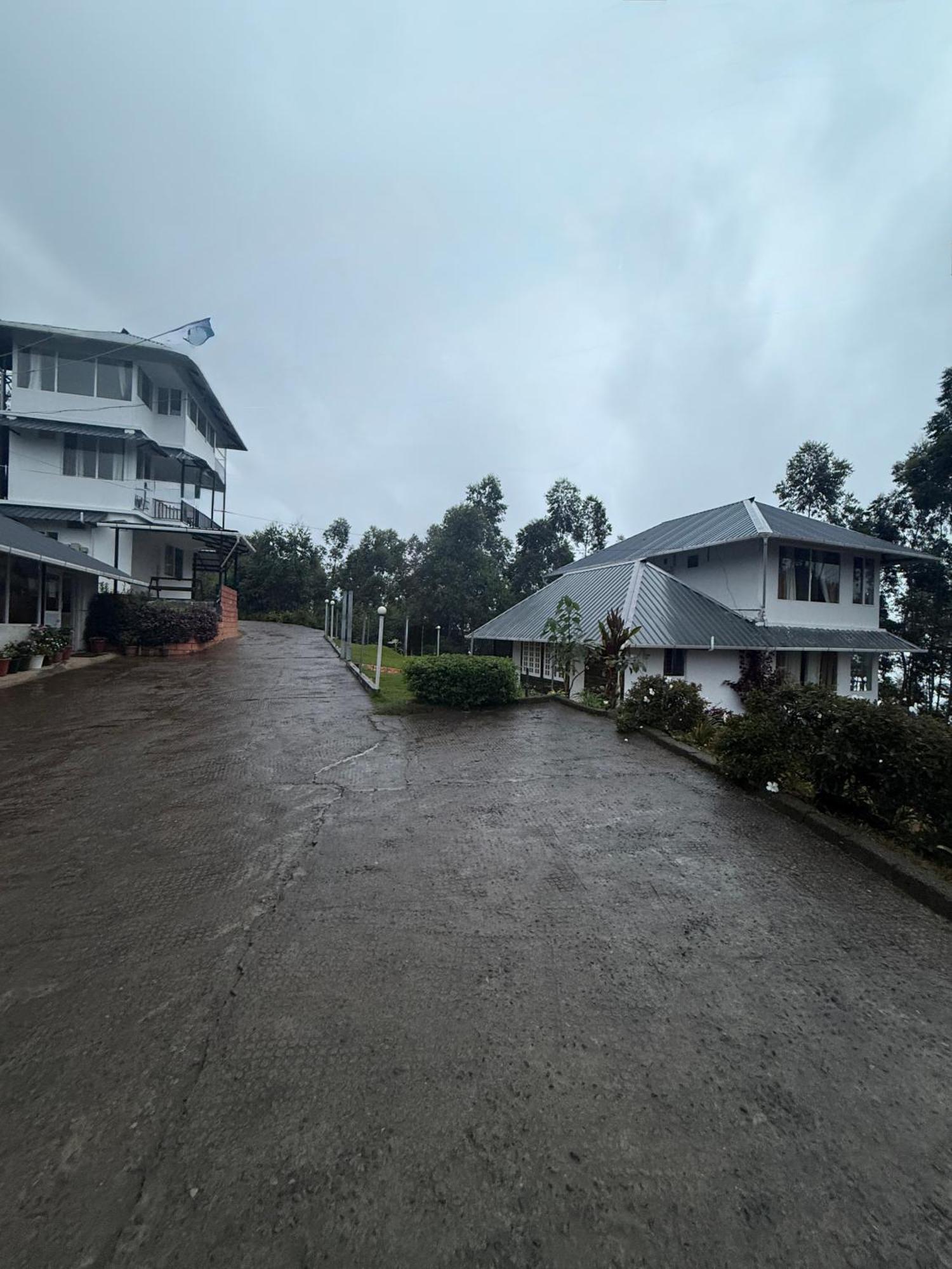 Honey Rock Hotel Kanthalloor Ngoại thất bức ảnh